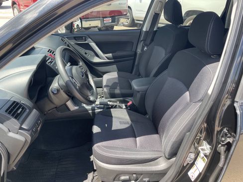 Used 2015 Subaru Forester 2.5i Premium w/ All-Weather Package AWD/4WD image 10
