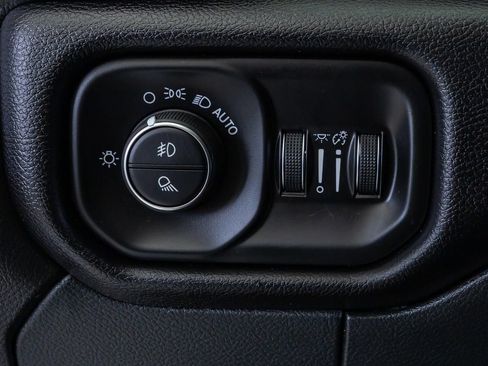Used 2022 RAM 2500 Laramie AWD/4WD image 30
