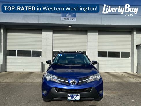 Used 2014 Toyota RAV4 LE FWD image 1