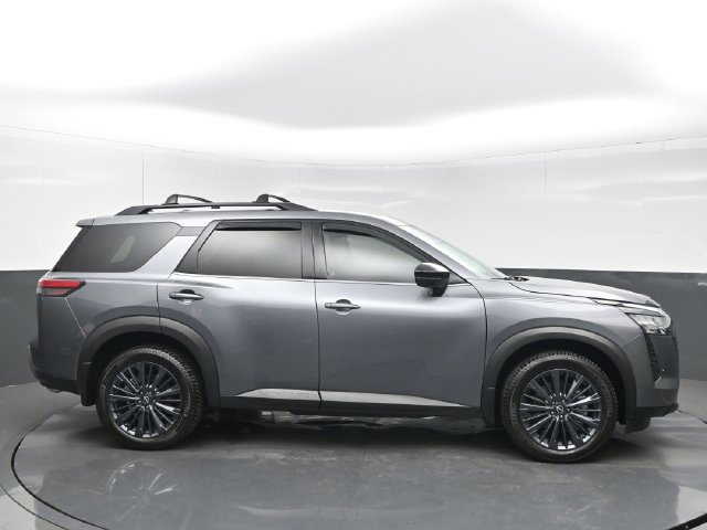 Used 2026 Nissan Pathfinder SL w/ SL Premium Package FWD image 7
