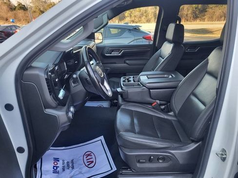 Used 2024 GMC Sierra 1500 SLT image 11