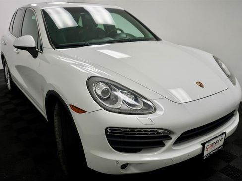 Used 2013 Porsche Cayenne S AWD/4WD image 10