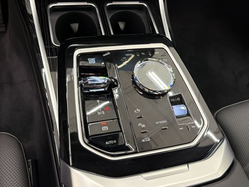 New 2026 BMW 740i w/ Premium Package RWD image 17
