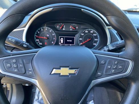 Used 2023 Chevrolet Malibu LT image 12