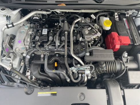 New 2025 Nissan Sentra SR w/ Midnight Edition image 32