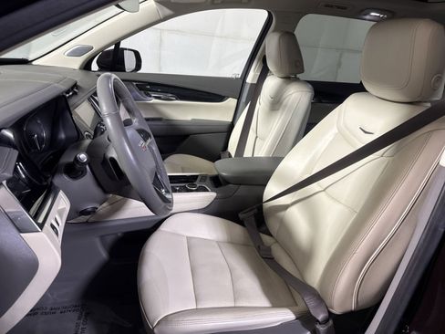 Used 2020 Cadillac XT6 Premium Luxury w/ LPO, Floor Liner Package image 13