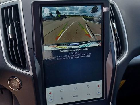 Used 2024 Ford Edge SE image 26