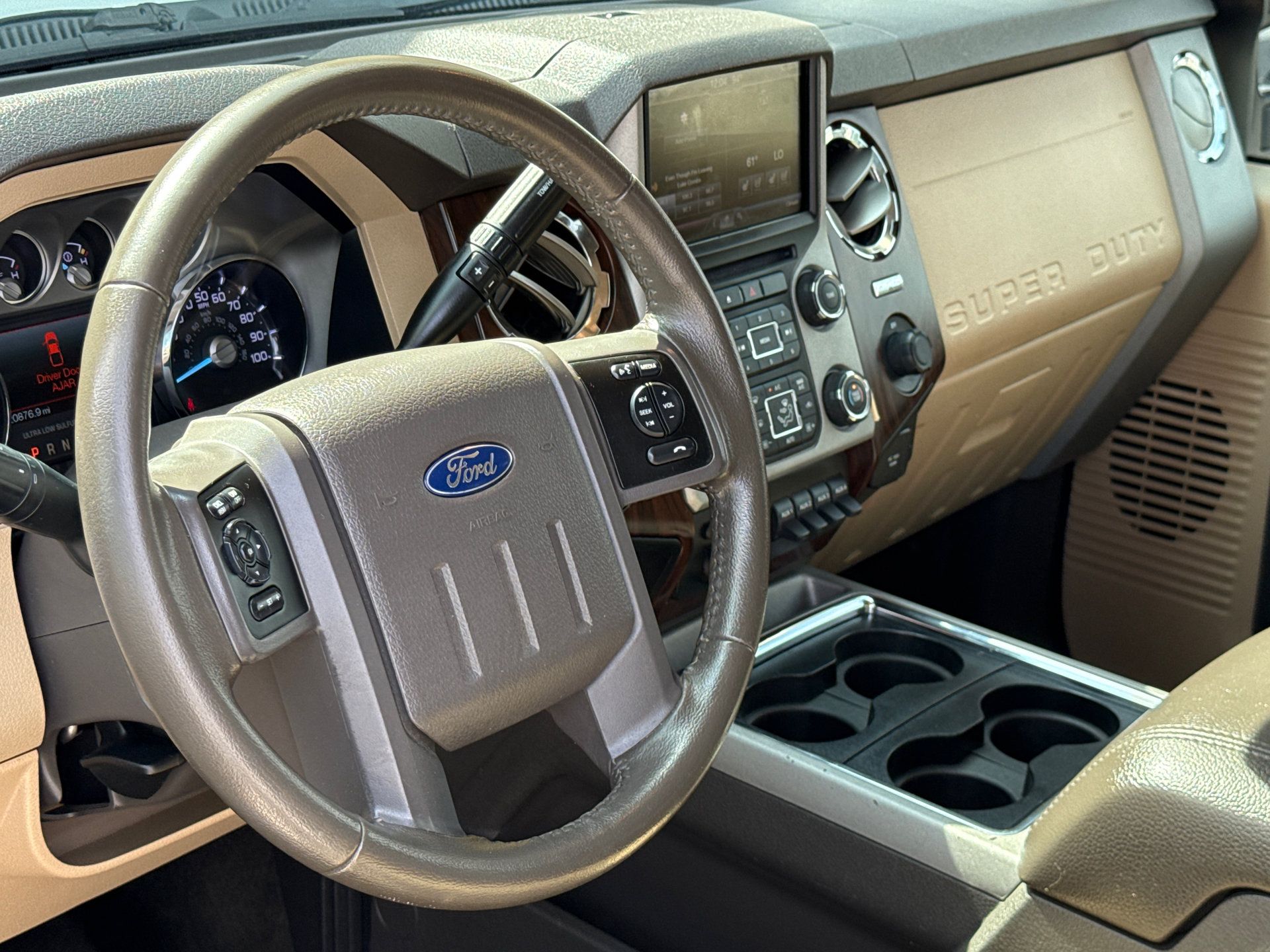Used 2014 Ford F350 Lariat w/ Lariat Interior Package AWD/4WD image 18