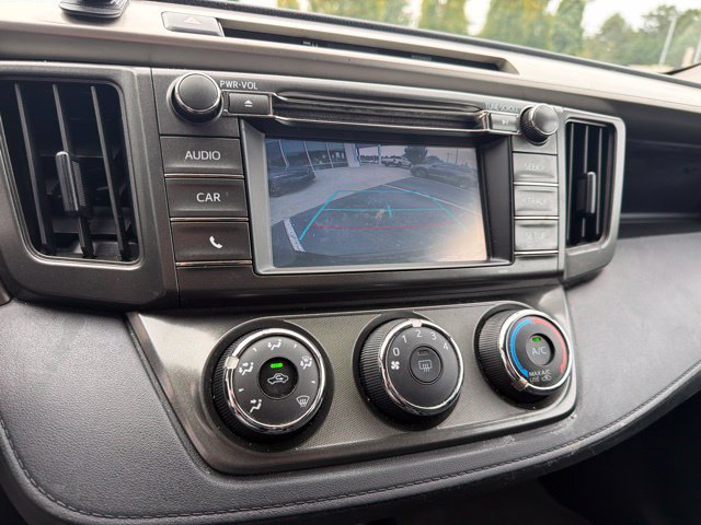 Used 2015 Toyota RAV4 LE AWD/4WD image 16