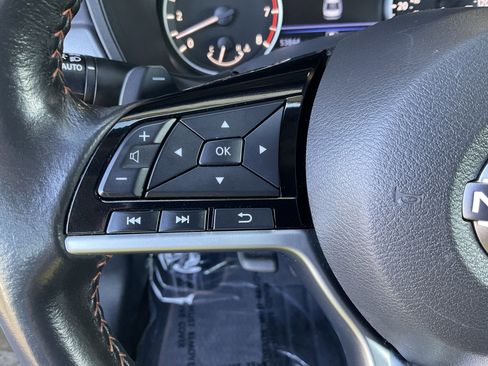 Used 2024 Nissan Altima 2.5 SR FWD image 30