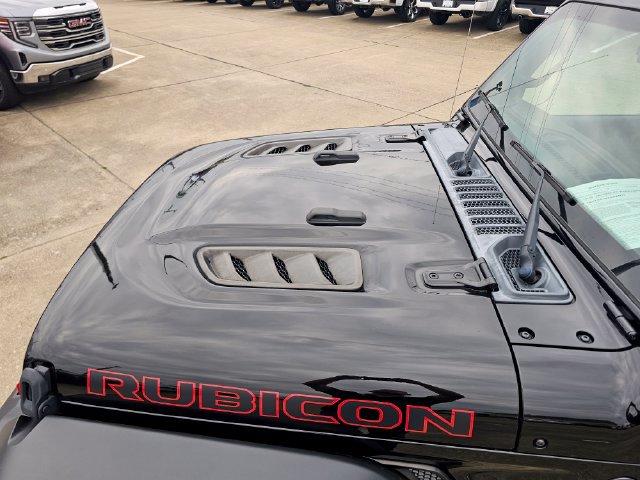 Used 2023 Jeep Gladiator Rubicon w/ Cold Weather Group AWD/4WD image 8