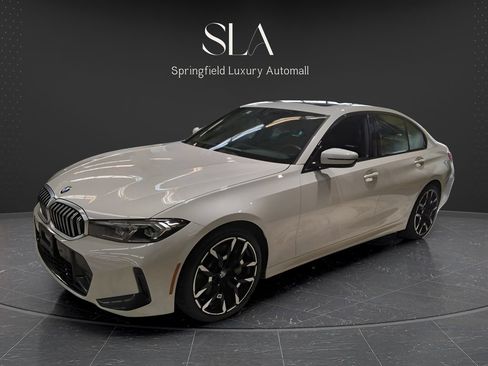 Used 2026 BMW 330i xDrive Sedan AWD/4WD image 4