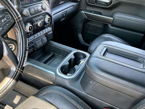 Used 2022 GMC Sierra 2500 AT4 image 16