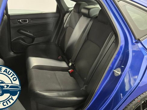 Used 2023 Honda Civic Sport image 25