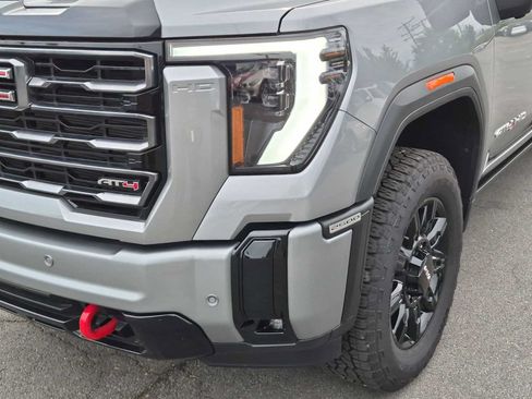 Used 2026 GMC Sierra 2500 AT4 w/ AT4 Premium Plus Package AWD/4WD image 11