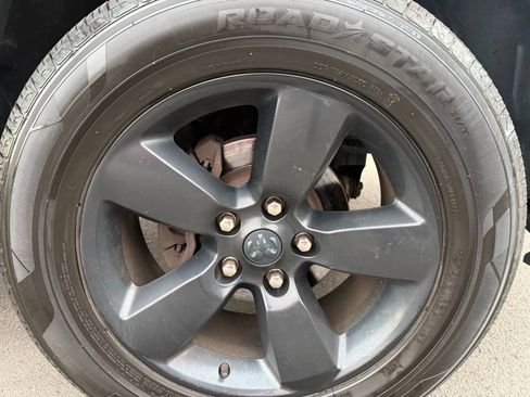 Used 2019 RAM 1500 Express w/ Express Value Package image 14