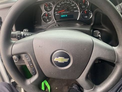 Used 2020 Chevrolet Express 3500 LT w/ LT Preferred Equipment Group RWD image 18