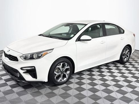 Used 2019 Kia Forte LXS FWD image 6