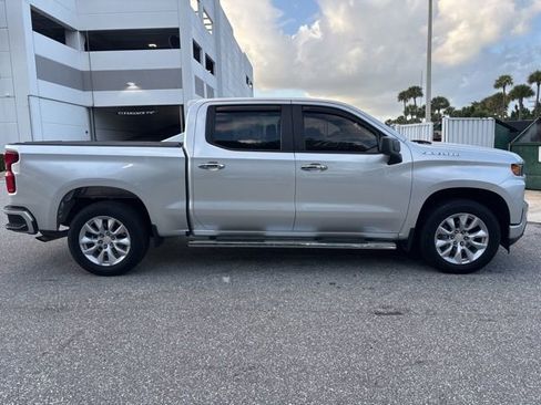 Used 2021 Chevrolet Silverado 1500 Custom image 2