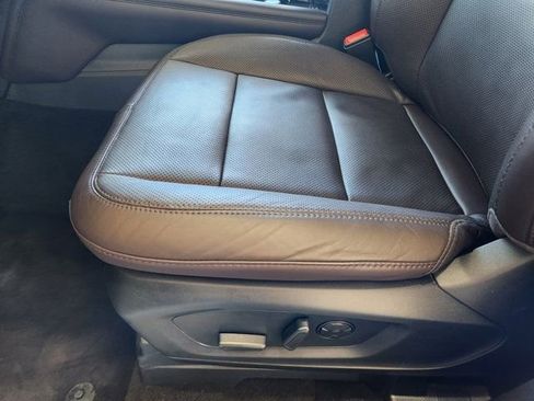 Used 2025 Ford Explorer Platinum w/ LUX Leather Package image 25