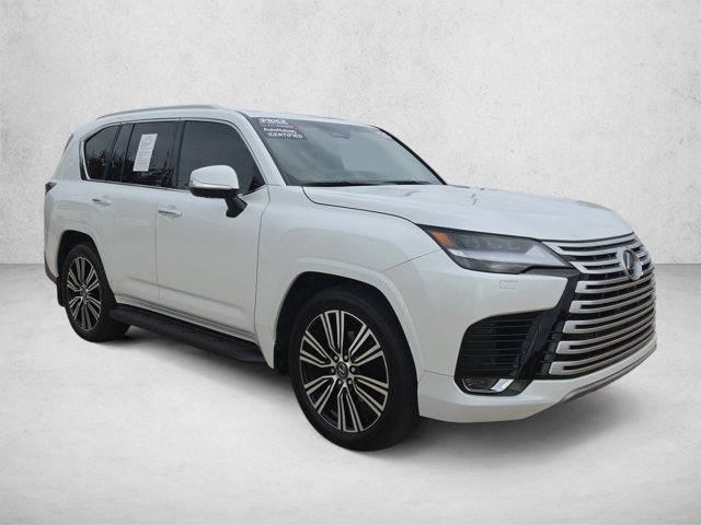 Used 2026 Lexus LX 600 4WD w/ Accessory Package (2T) image 3