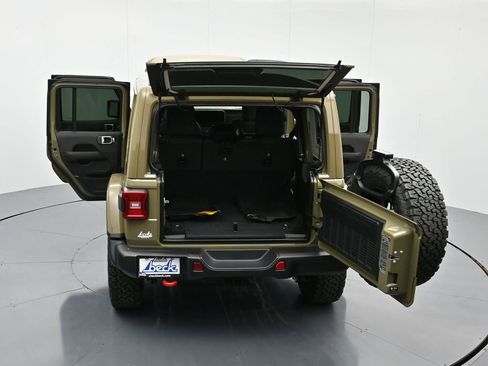 New 2026 Jeep Wrangler Unlimited Rubicon w/ Steel Bumper Group AWD/4WD image 28