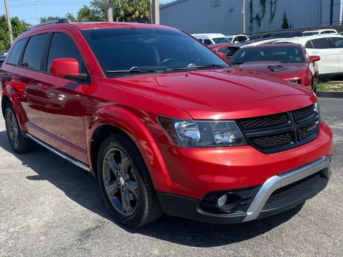 Used 2015 Dodge Journey Crossroad w/ Flexible Seating Group FWD image 3