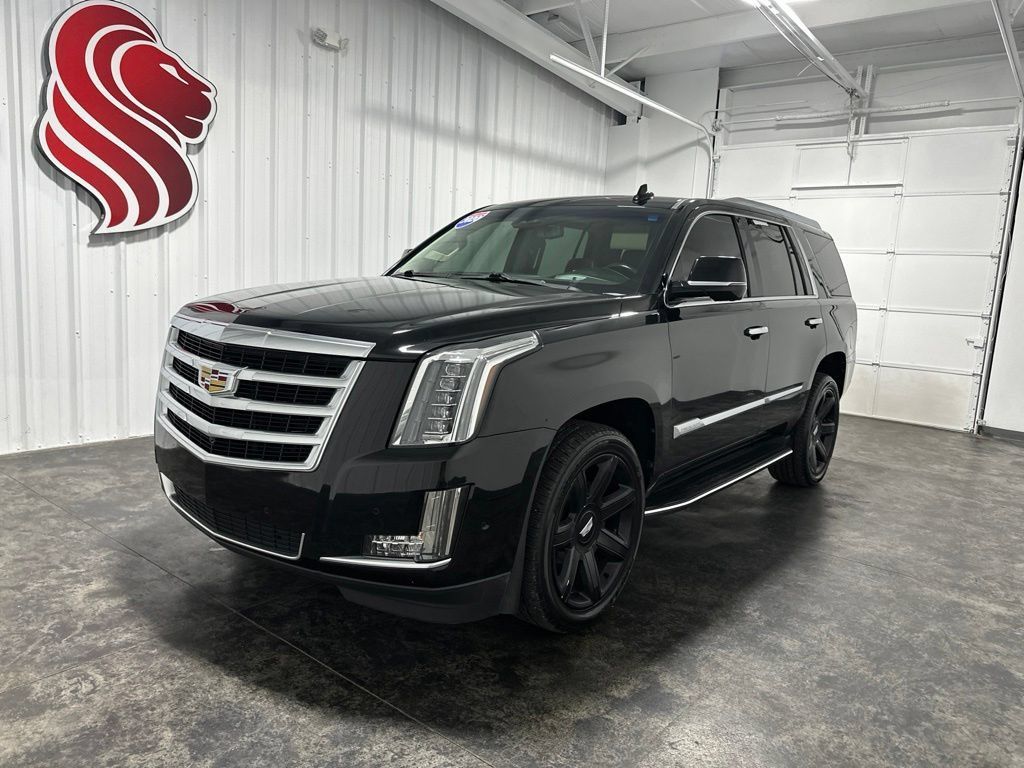 Used 2020 Cadillac Escalade Luxury AWD/4WD image 1