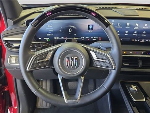 Used 2025 Buick Enclave Avenir image 22