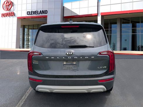 Used 2020 Kia Telluride LX FWD image 6