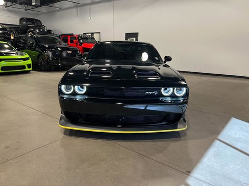 Used 2021 Dodge Challenger SRT Hellcat image 8