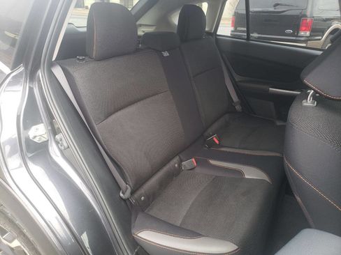 Used 2017 Subaru Crosstrek 2.0i Premium image 11