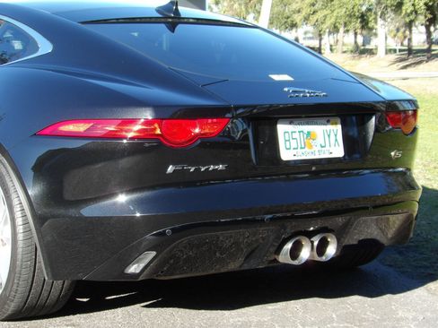 Used 2015 Jaguar F-TYPE S image 19