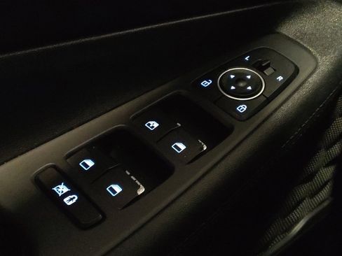 Used 2019 Hyundai Santa Fe SE image 27