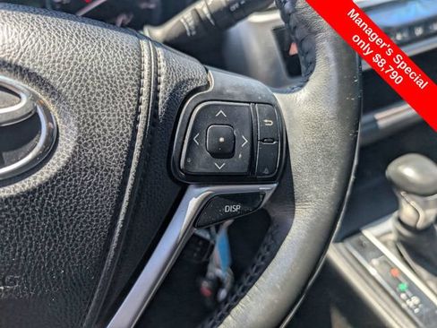 Used 2015 Toyota Highlander Plus AWD/4WD image 17
