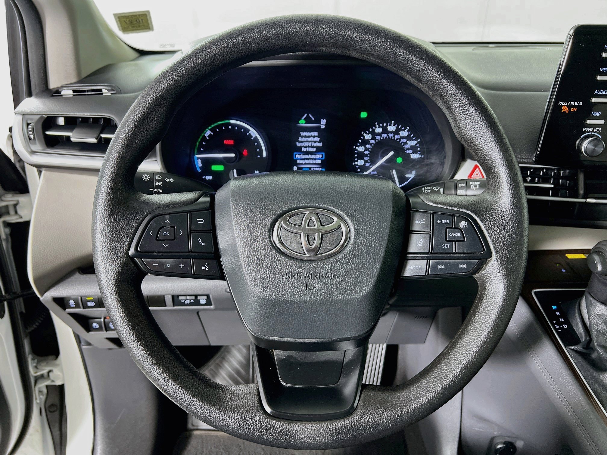 Certified 2024 Toyota Sienna LE w/ LE Plus Package AWD/4WD image 12