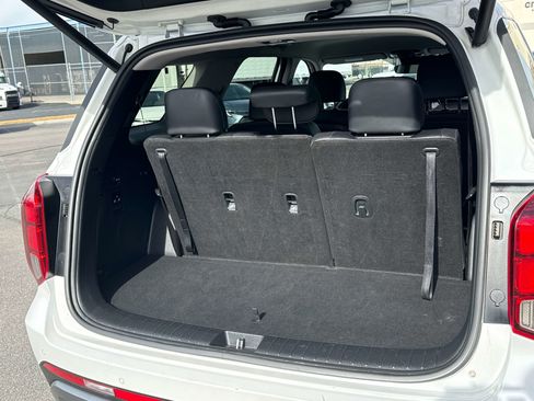 Used 2025 Hyundai Palisade SEL image 17