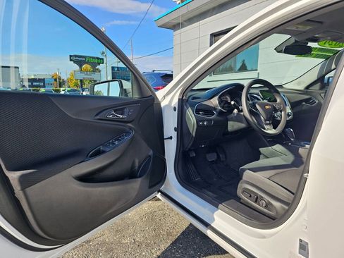 Used 2020 Chevrolet Malibu LT image 23