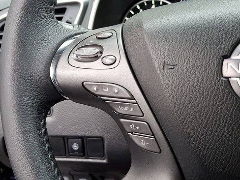 Used 2024 Nissan Murano SV image 21