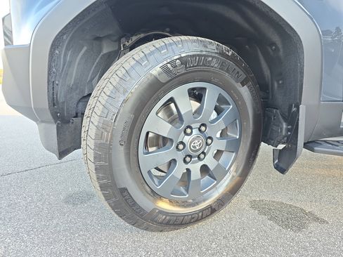 Used 2024 Toyota Land Cruiser image 30