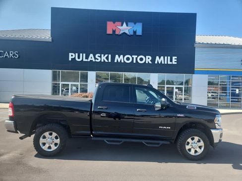 Used 2022 RAM 2500 Tradesman AWD/4WD image 2