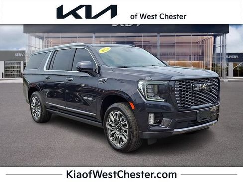 Used 2023 GMC Yukon XL Denali Ultimate AWD/4WD image 1