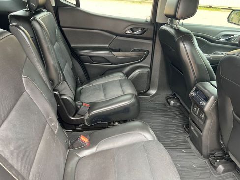 Used 2019 GMC Acadia SLT AWD/4WD image 16
