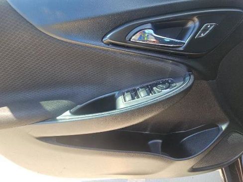 Used 2020 Chevrolet Malibu LT FWD image 9