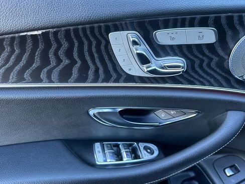 Used 2019 Mercedes-Benz E 300 image 11