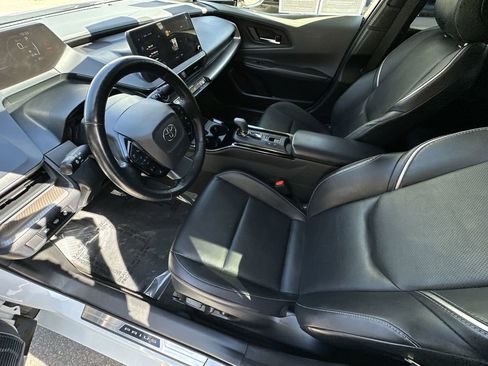 Used 2024 Toyota Prius XLE image 22