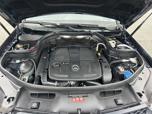 Used 2014 Mercedes-Benz GLK 350 4MATIC image 32