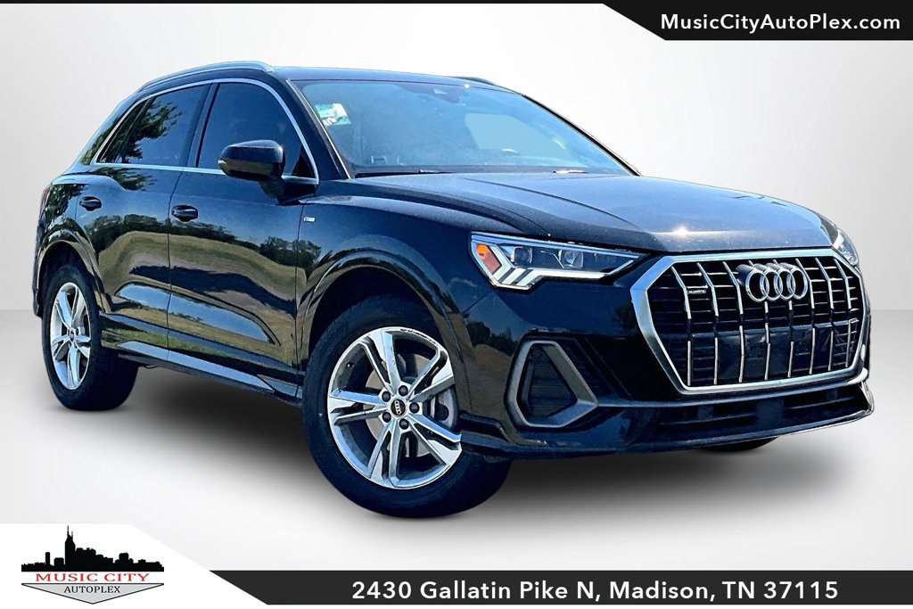 Used 2024 Audi Q3 2.0T Premium AWD/4WD image 1