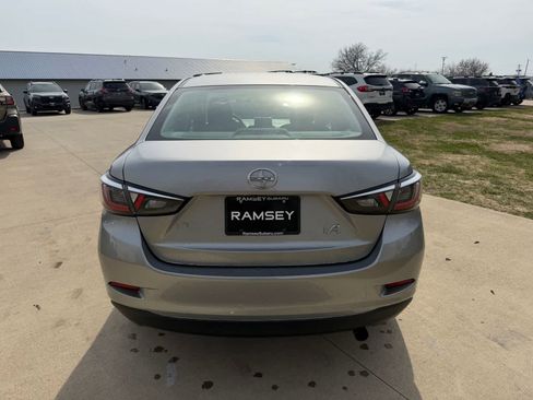 Used 2016 Scion iA image 5