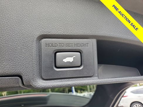 Used 2024 Acura RDX SH-AWD image 9